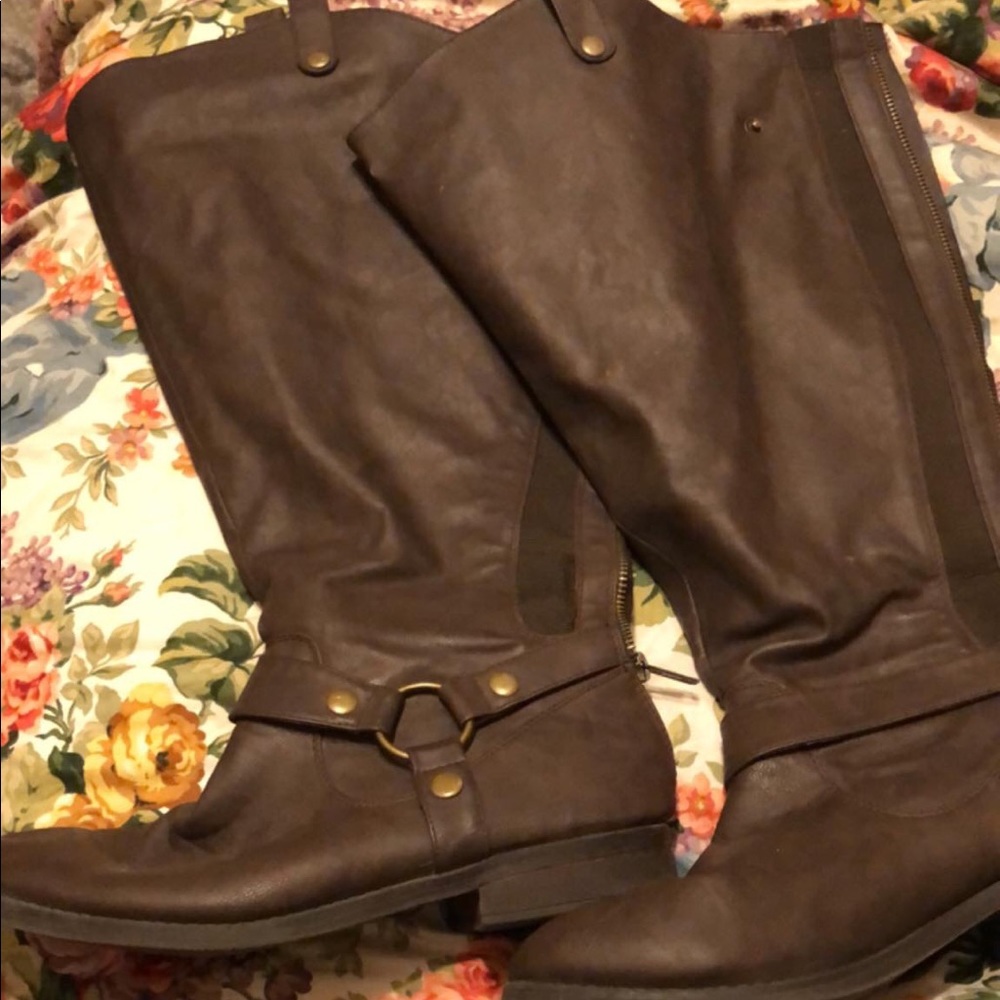 Plus size boots